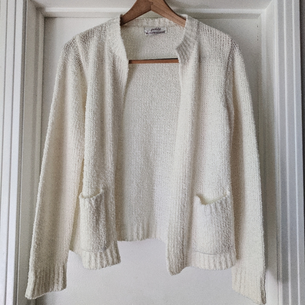 Vintage Knit Cardigan w/ pockets
